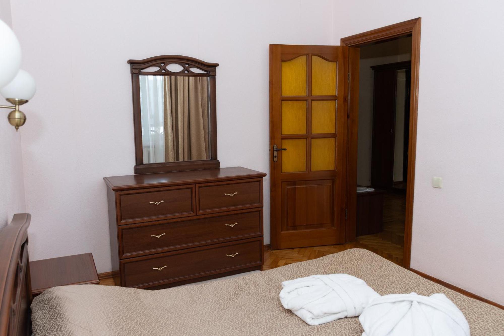 Kremin Hotel 크레멘축 외부 사진